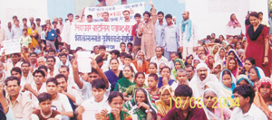 Anti Coca-Cola Protest in Mehdiganj